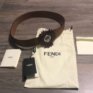 NWT Fendi Corteccia belt in size 85.